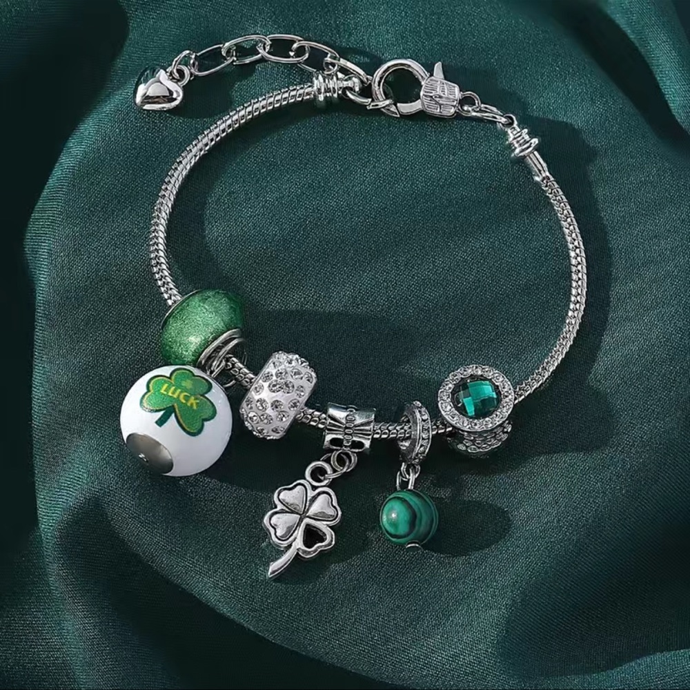 🌟Pick Any 2/$19 Sale St Patrick’s Day Bracelet